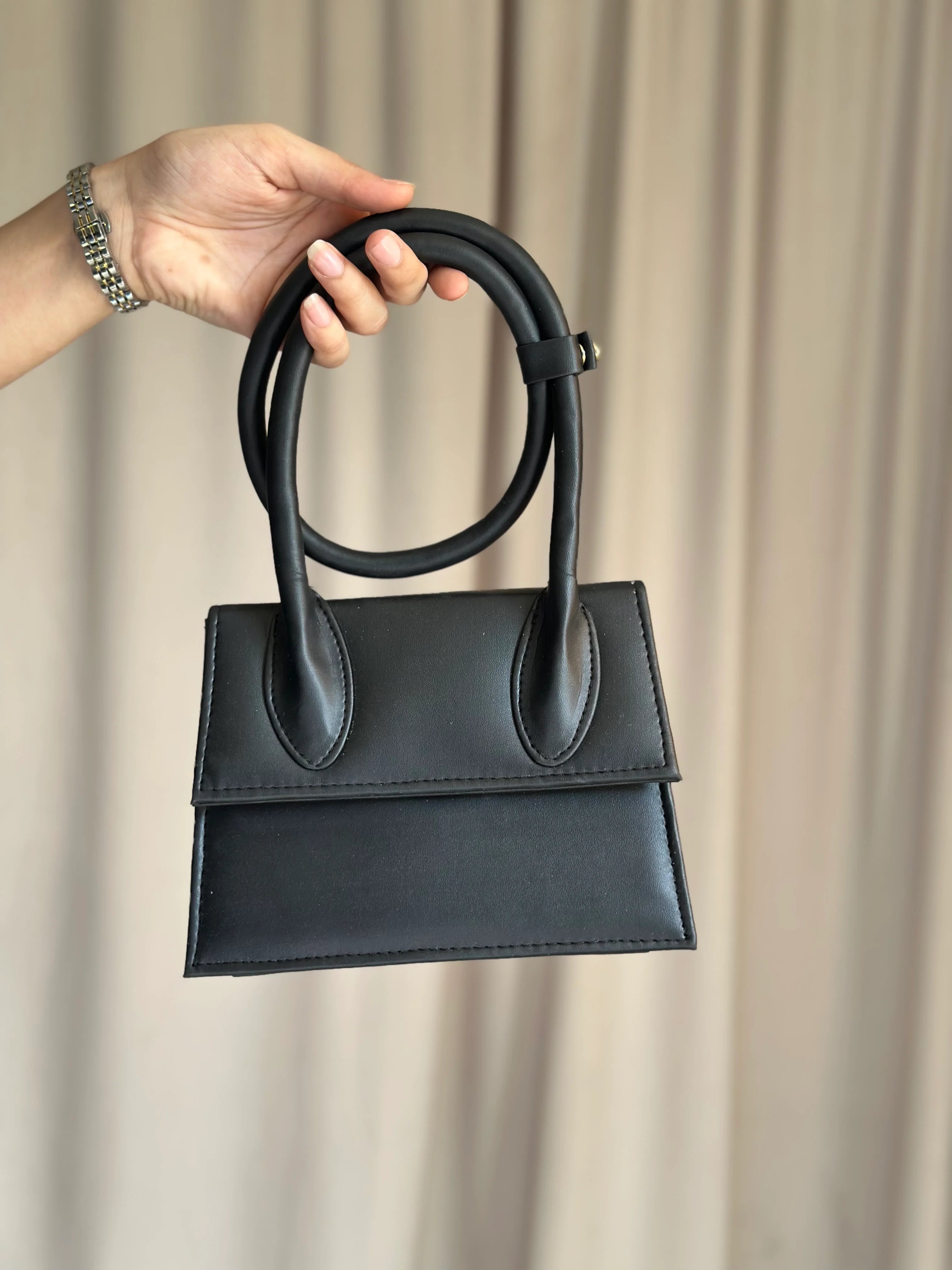 Jacqumues Handbag